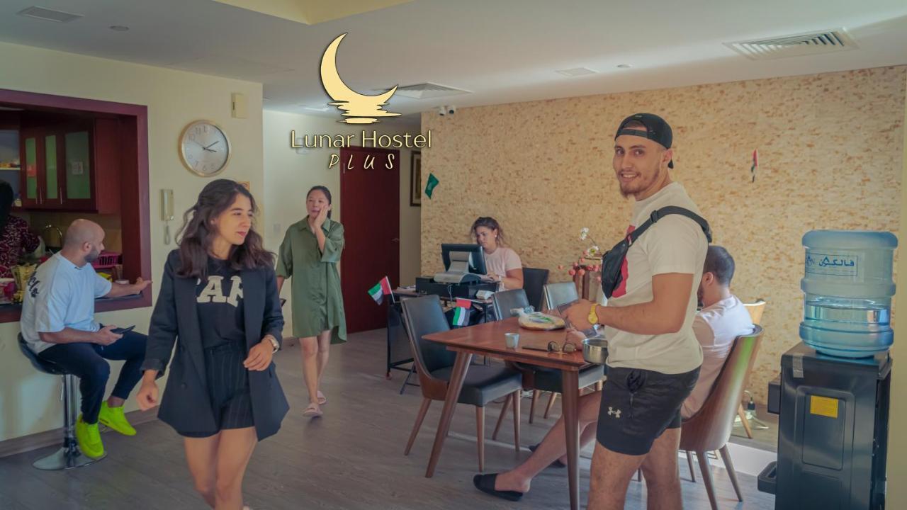 Lunar Hostel Plus Дубай Экстерьер фото